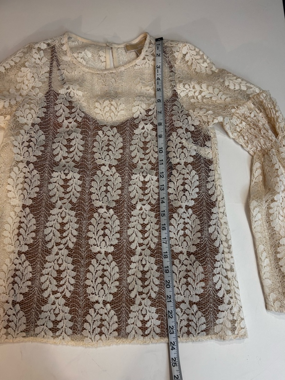 MICHAEL Michael Kors White Floral Lace Bell-Sleeve Blouse - Picture 7 of 7